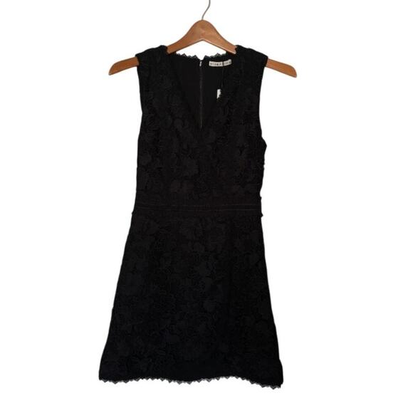 Alice + Olivia NWT Lennon Black Lace V-Neck Sheath Mini Cocktail Dress- Size 2 - Picture 6 of 11